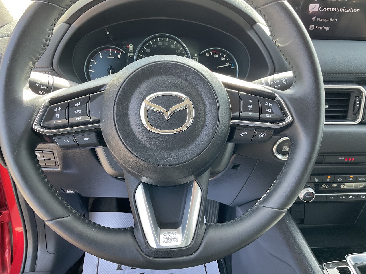 2025 Mazda CX-5 — photo 17 of 34