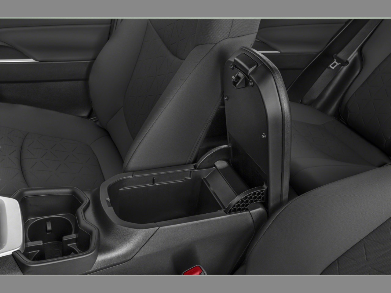 2025 Toyota RAV4 — photo 16 of 25