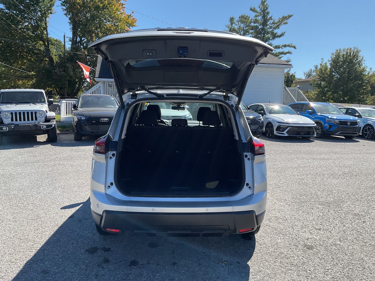 2025 Nissan Rogue — photo 9 de 34