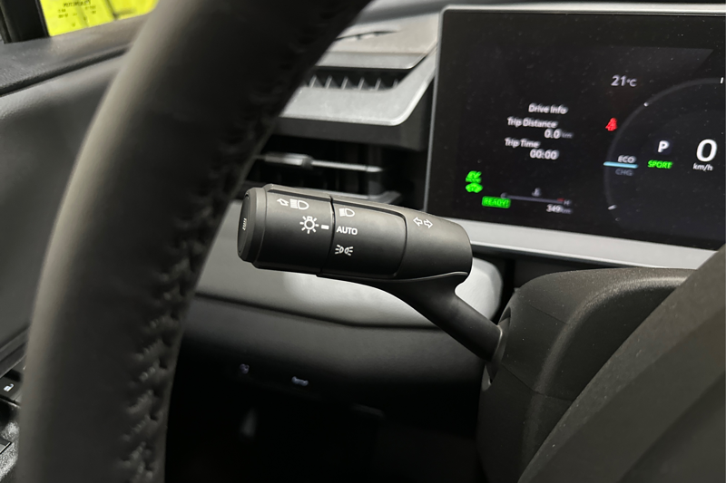2026 Toyota RAV4 — photo 16 of 28