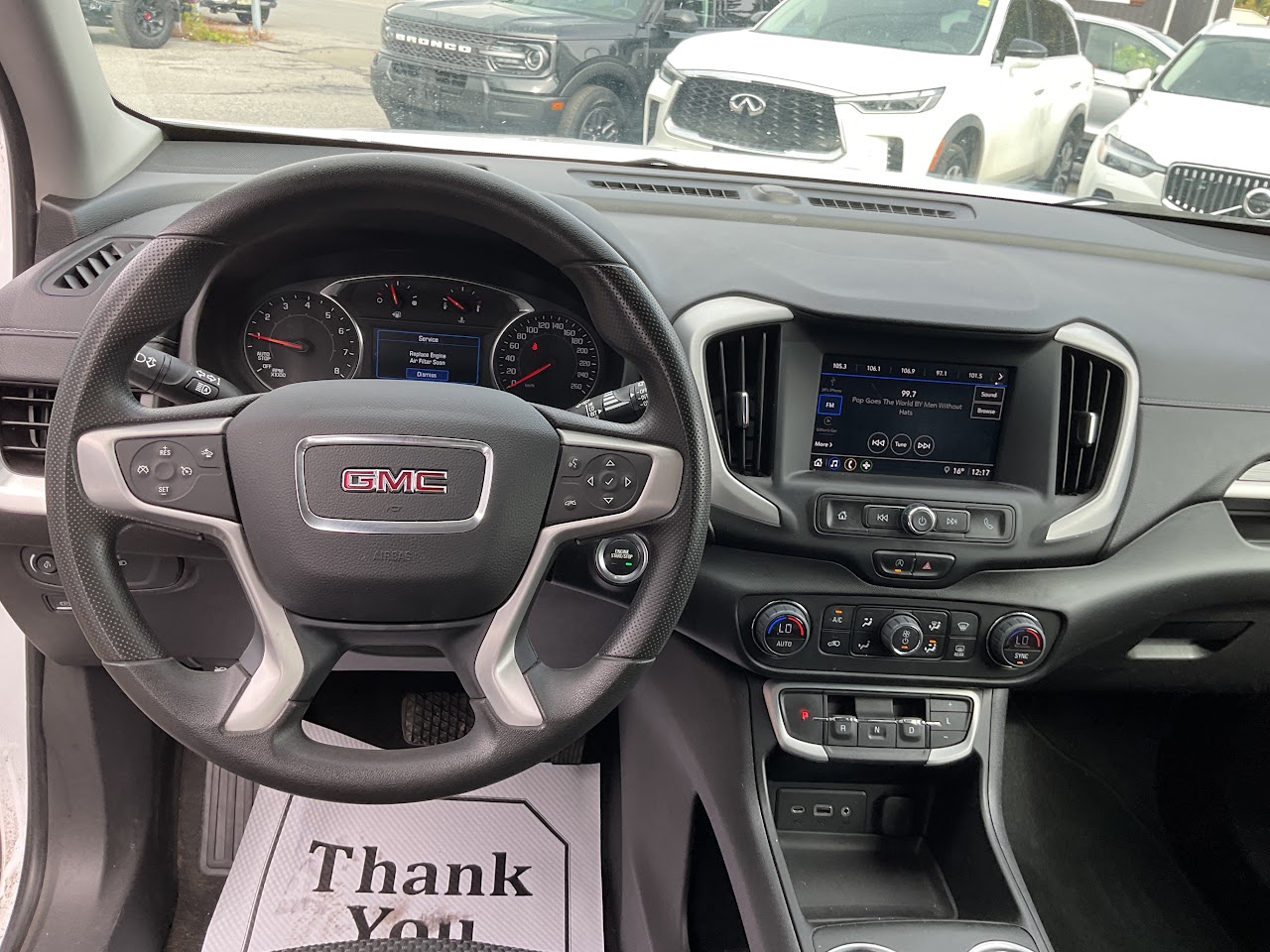2022 GMC Terrain — photo 32 of 34