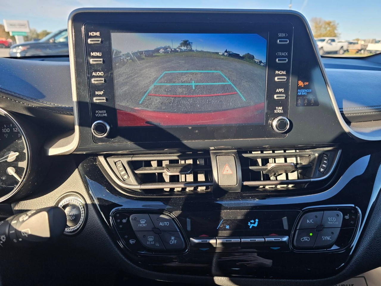 2021 Toyota C-HR — photo 12 of 22