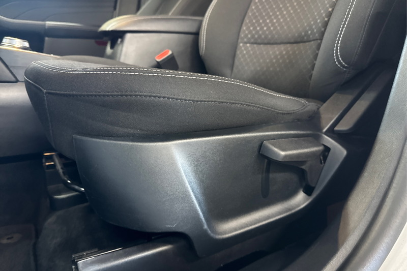2025 Ford Escape — photo 31 of 33