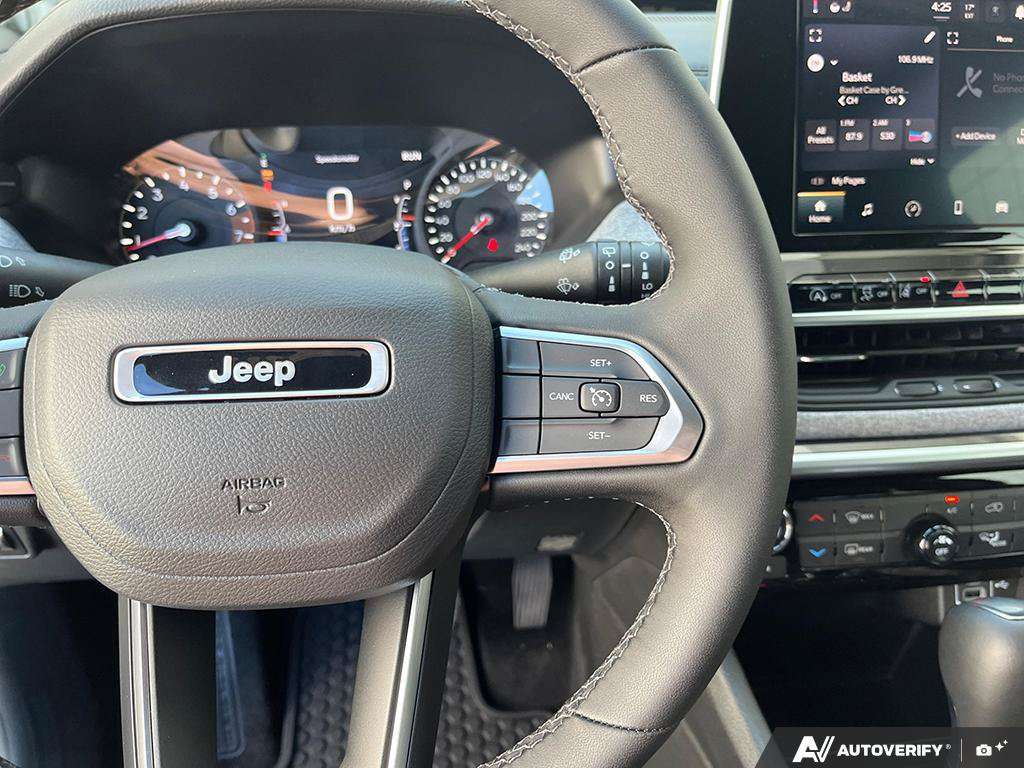 2025 Jeep Compass — photo 16 of 25