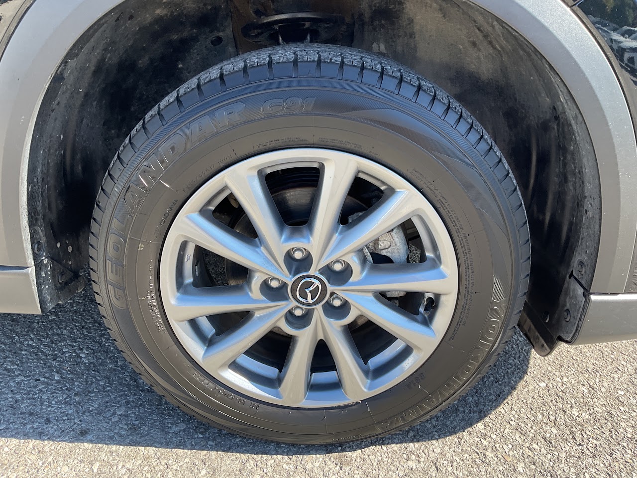 2025 Mazda CX-5 — photo 31 of 42