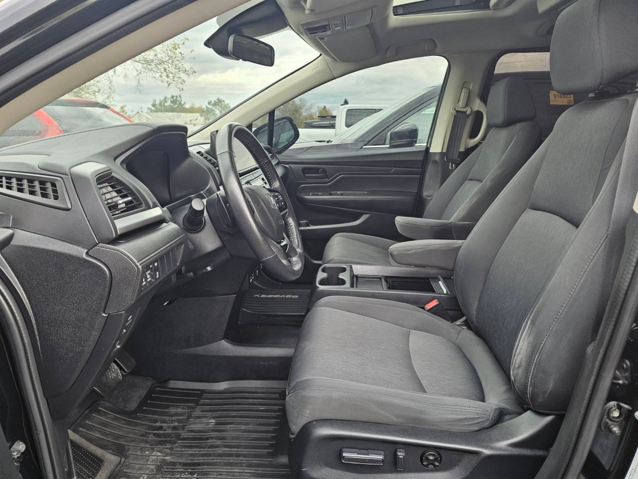 2025 Honda Odyssey — photo 15 of 15