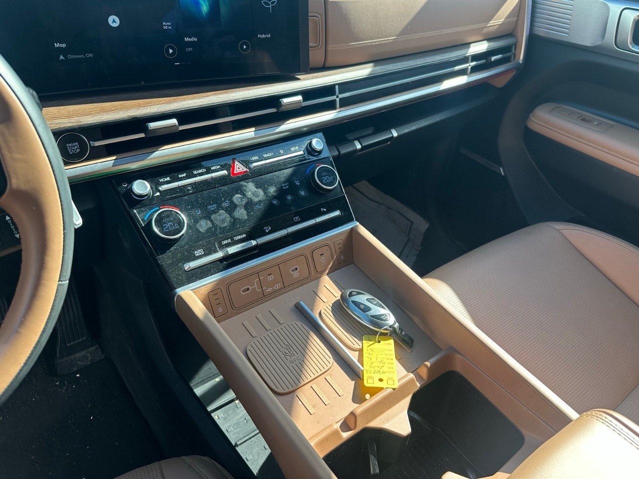 2024 Hyundai Santa Fe Hybrid — photo 11 of 15