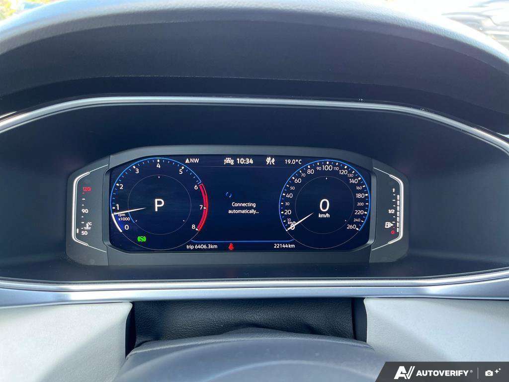 2026 Volkswagen Taos — photo 15 of 25