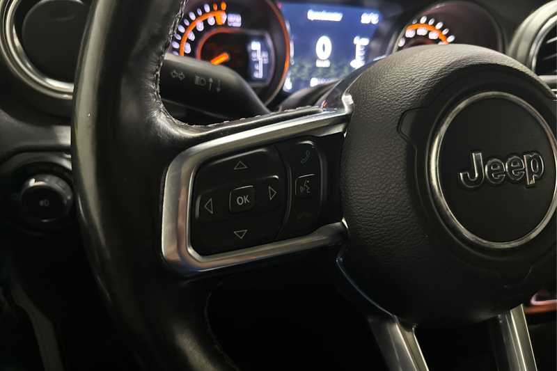 2019 Jeep Wrangler — photo 23 of 26