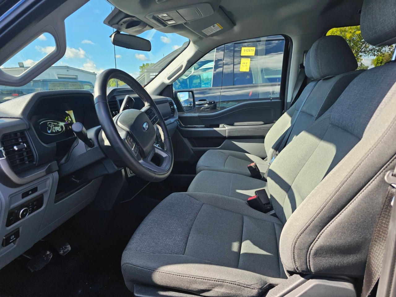 2025 Ford F-150 — photo 11 of 23