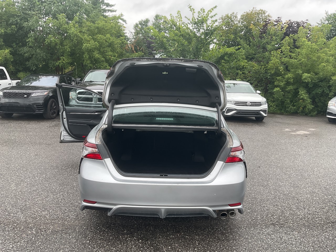 2023 Toyota Camry — photo 21 of 34