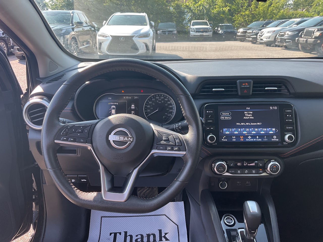 2023 Nissan Versa — photo 24 of 34
