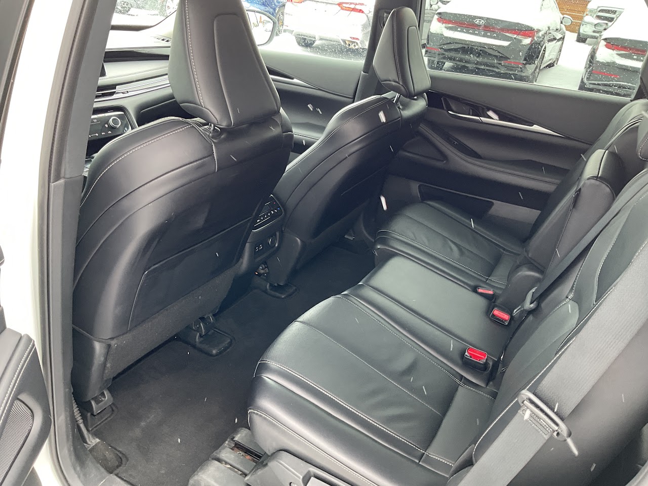 2024 INFINITI QX60 — photo 9 of 24