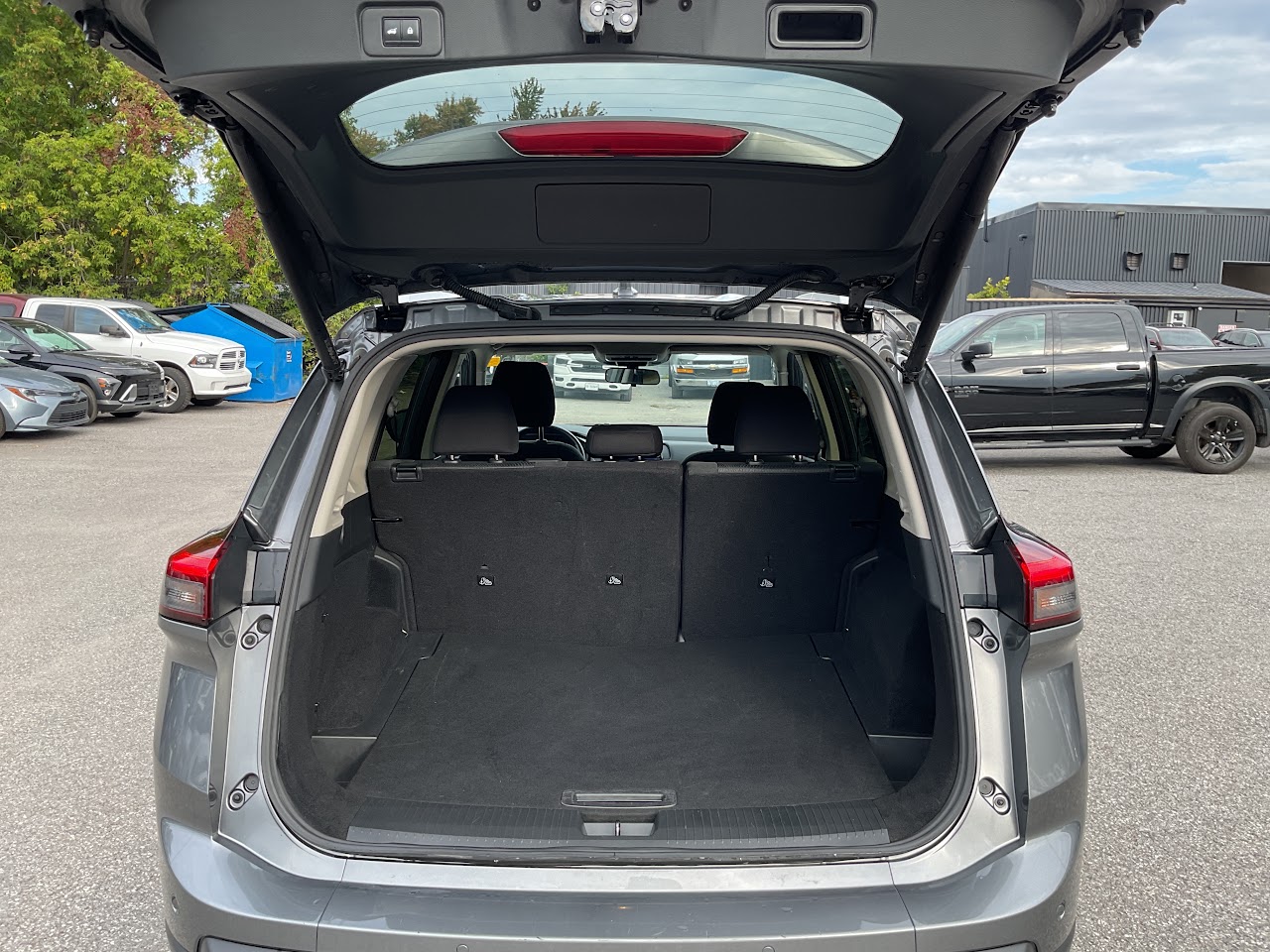 2025 Nissan Rogue — photo 34 de 34