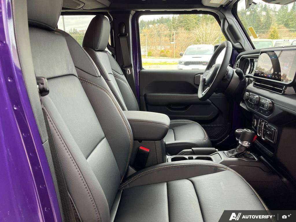 2026 Jeep Wrangler — photo 22 de 25