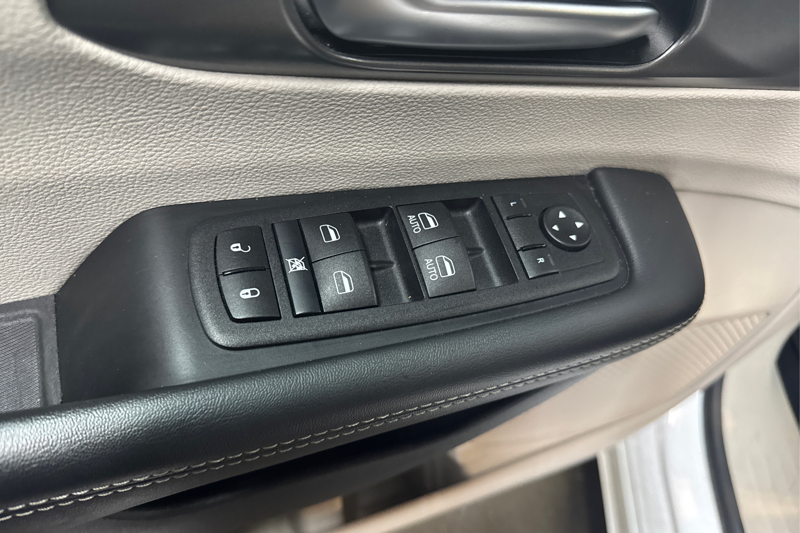 2024 Chrysler Pacifica — photo 31 de 34
