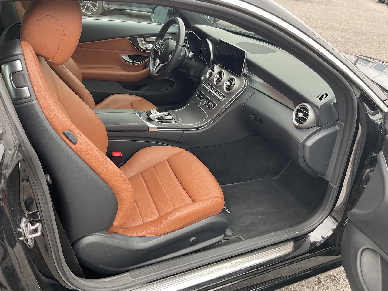 2020 Mercedes-Benz C-Class — photo 17 of 32