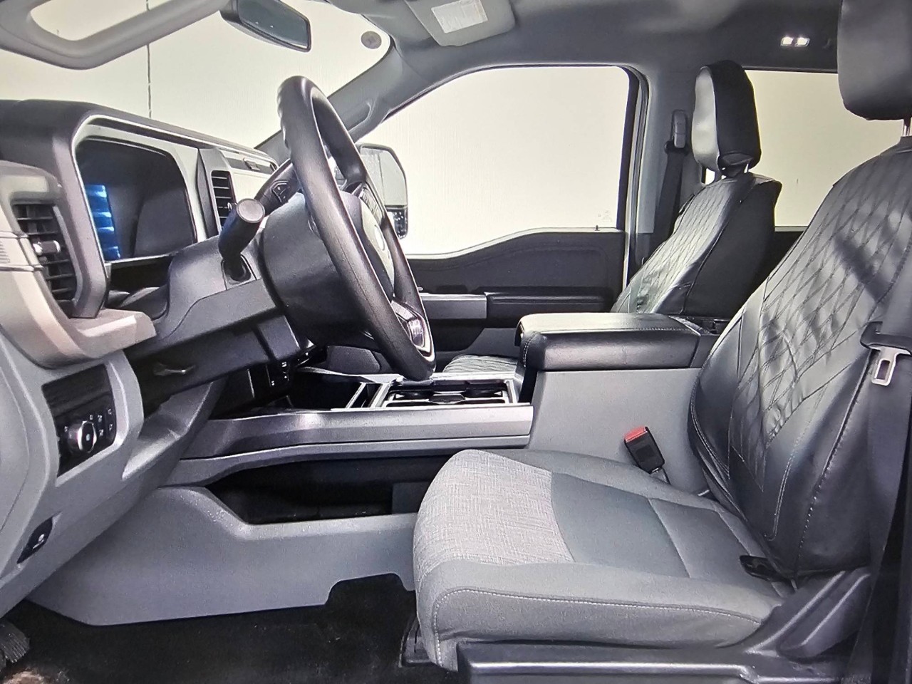 2025 Ford Super Duty F-250 SRW — photo 7 of 17