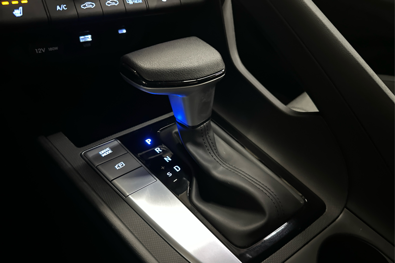 2026 Hyundai Elantra — photo 30 de 32