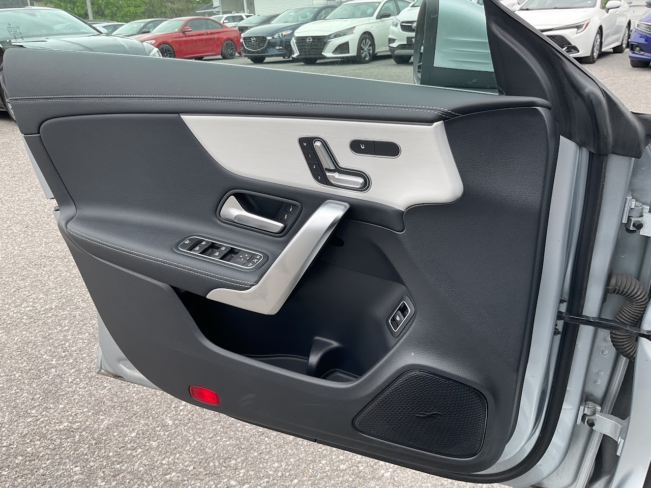 2025 Mercedes-Benz CLA-Class — photo 30 de 34