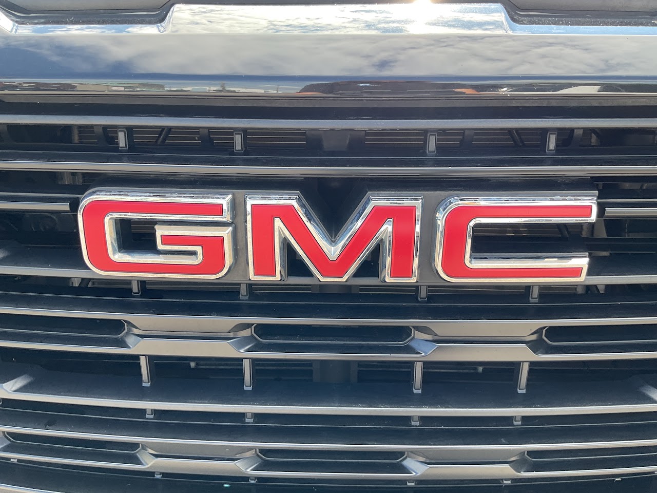 2024 GMC Sierra 1500 — photo 19 of 34