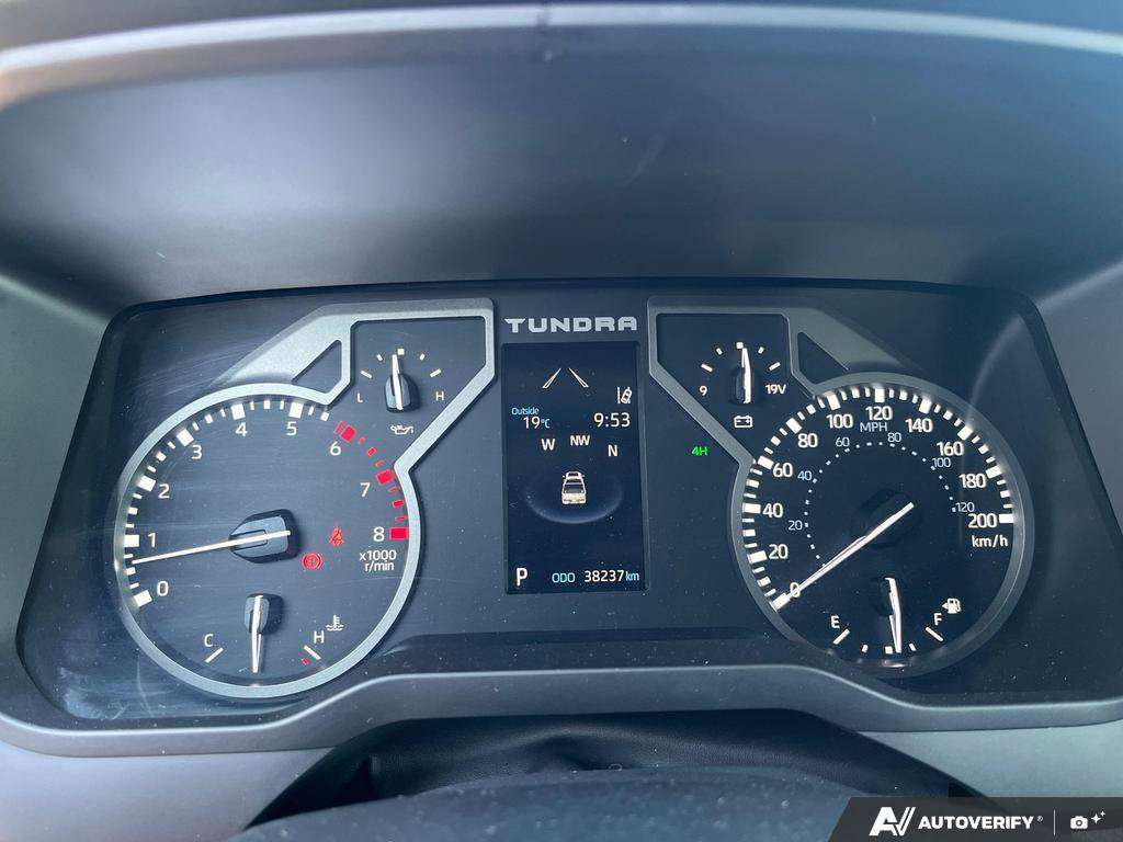 2024 Toyota Tundra — photo 15 of 25