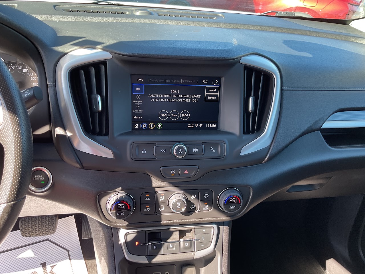 2024 GMC Terrain — photo 27 of 34