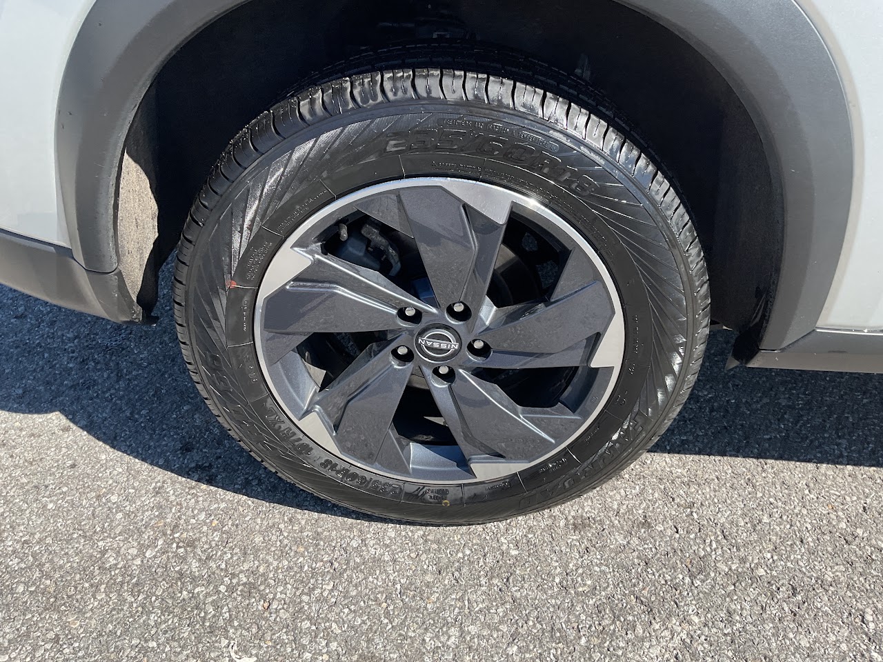 2025 Nissan Rogue — photo 16 de 34