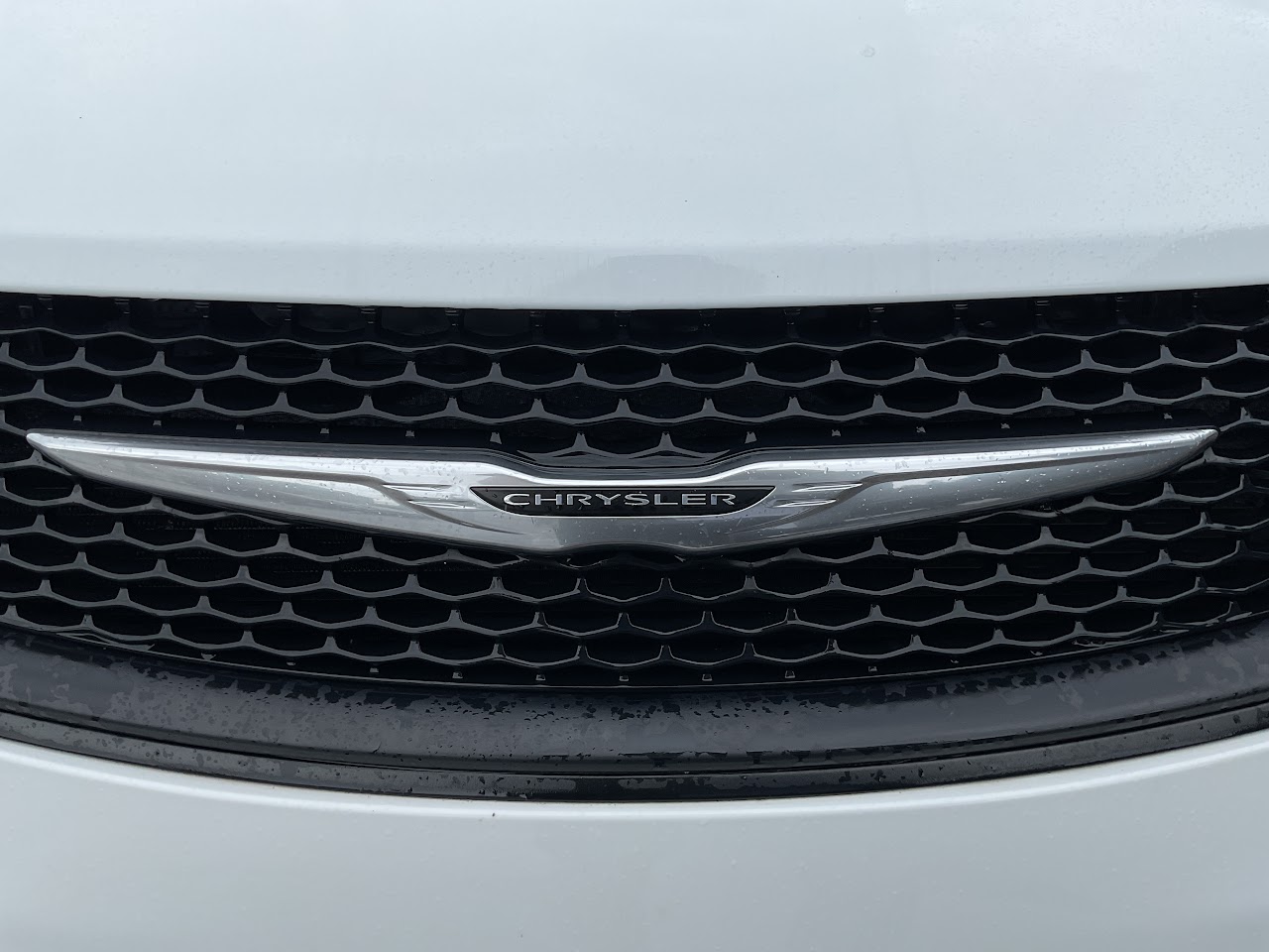 2023 Chrysler Grand Caravan — photo 19 of 34