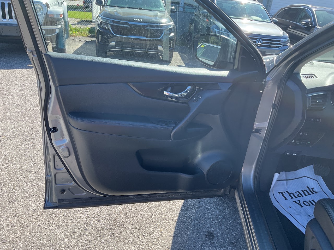 2023 Nissan Qashqai — photo 16 of 34