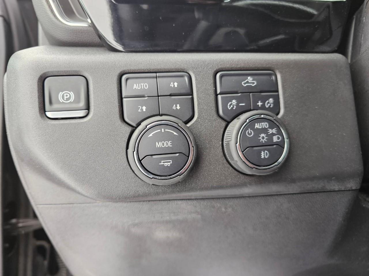 2025 Chevrolet Silverado 1500 — photo 15 of 20