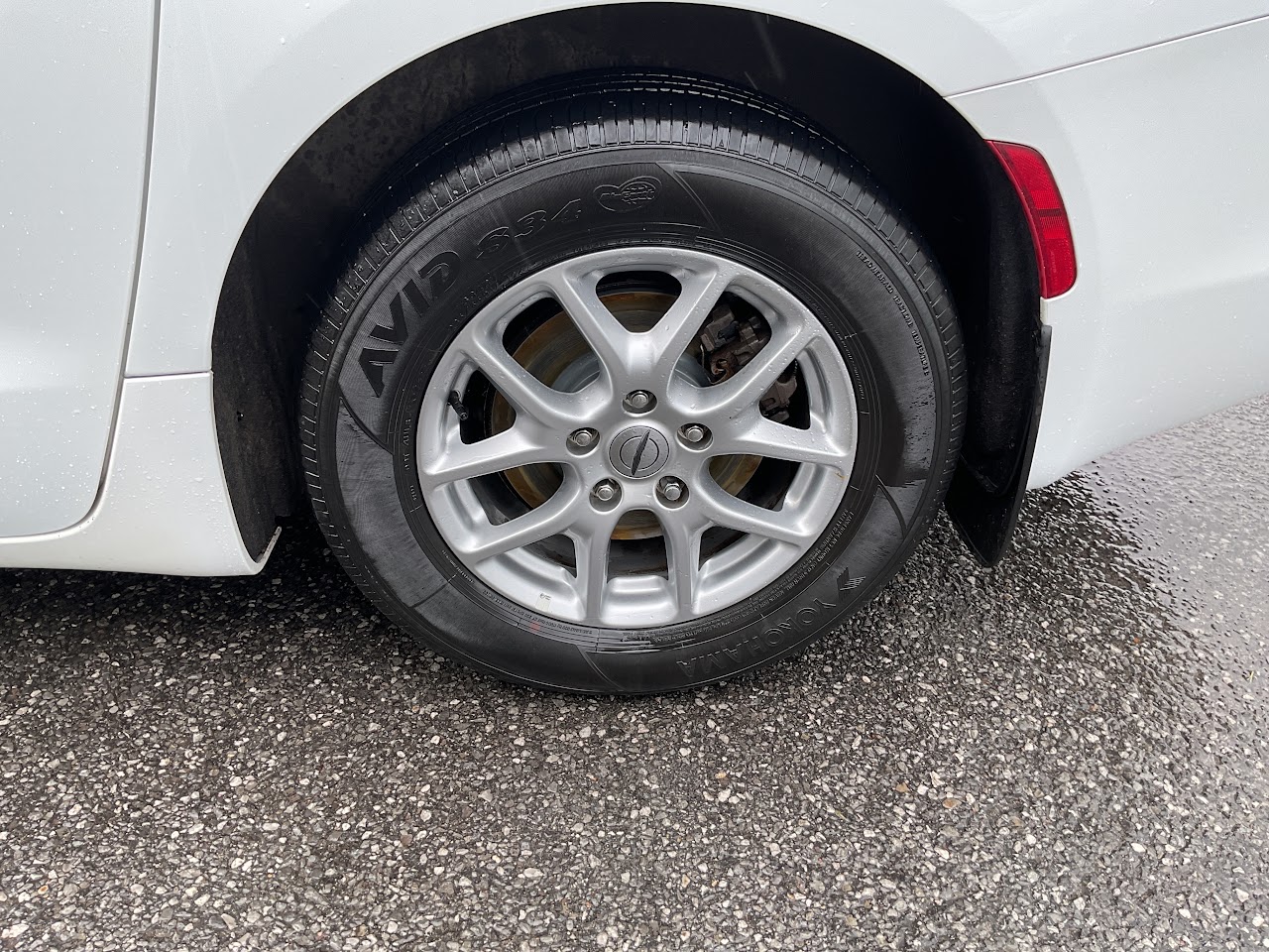 2023 Chrysler Grand Caravan — photo 11 of 34