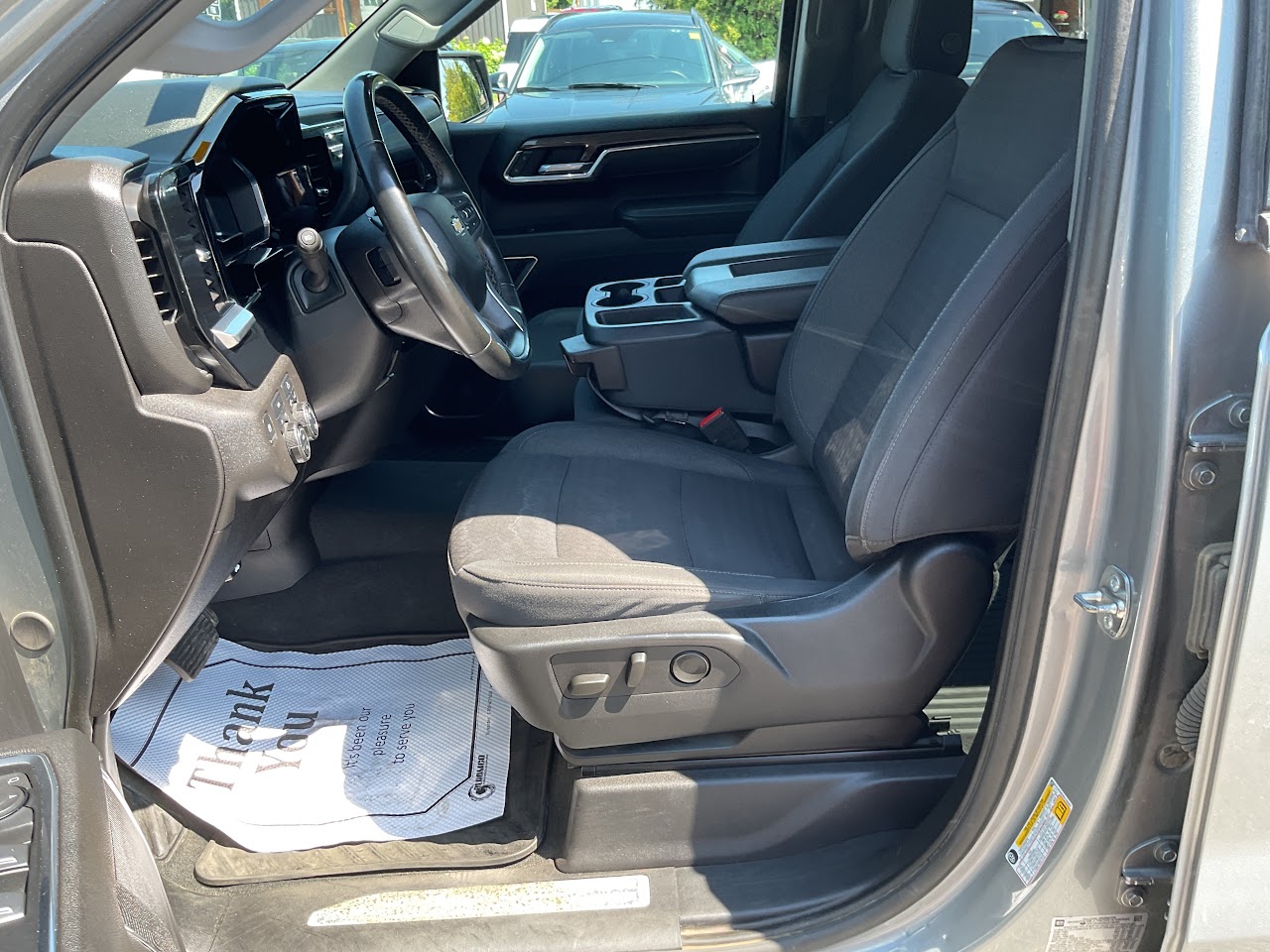 2025 Chevrolet Silverado 1500 — photo 20 of 34