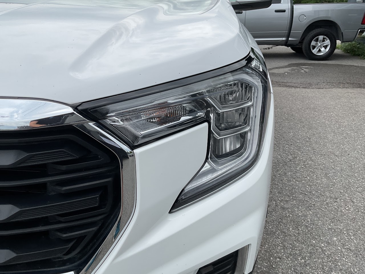 2024 GMC Terrain — photo 15 of 34