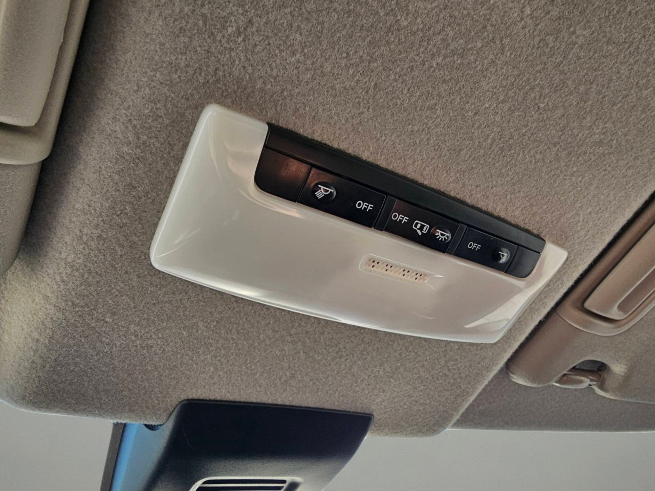 2025 Nissan Kicks Play — photo 13 de 20
