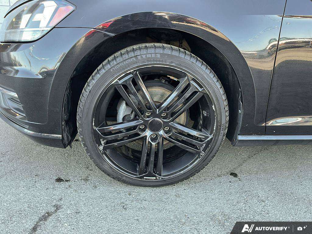 2019 Volkswagen Golf SportWagen — photo 7 of 25