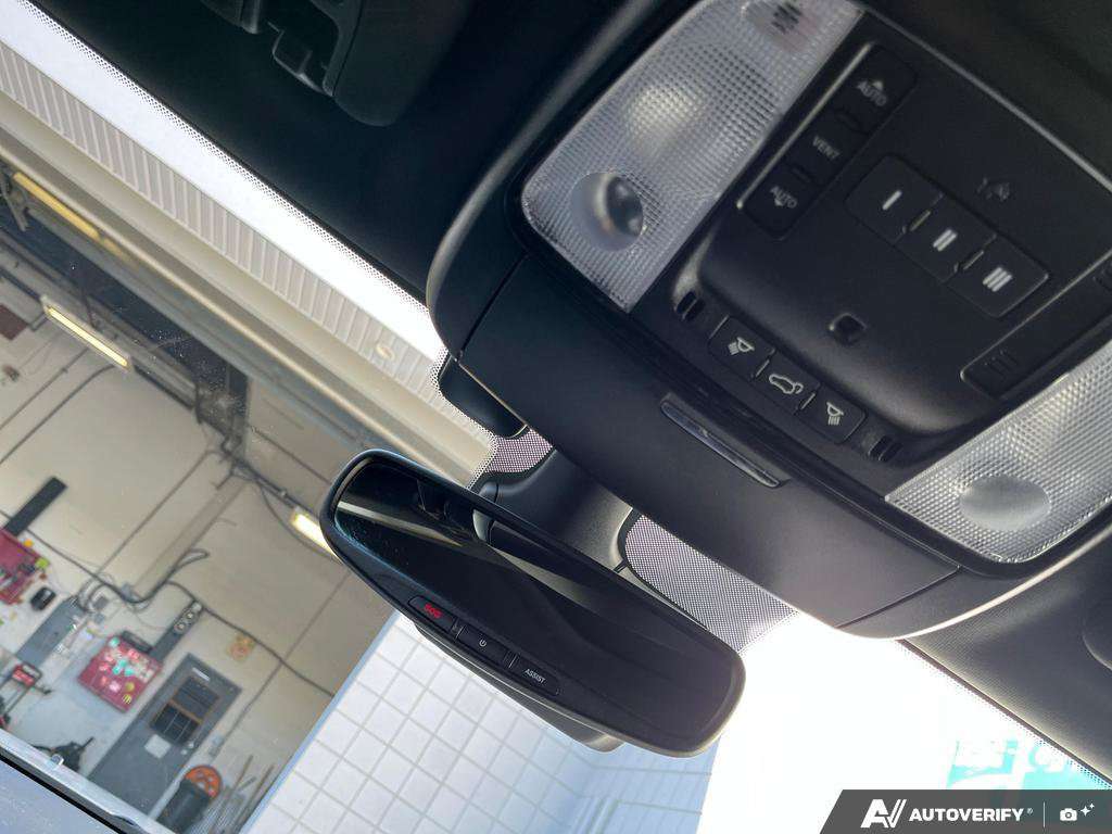 2025 Dodge Durango — photo 21 of 25