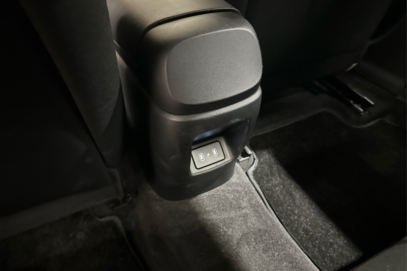 2026 Hyundai Elantra — photo 19 of 29