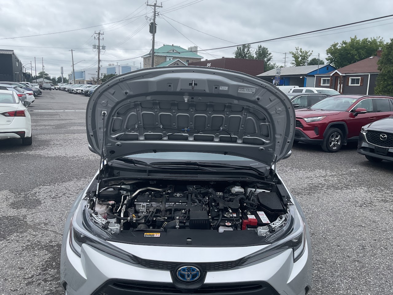 2025 Toyota Corolla — photo 22 of 34