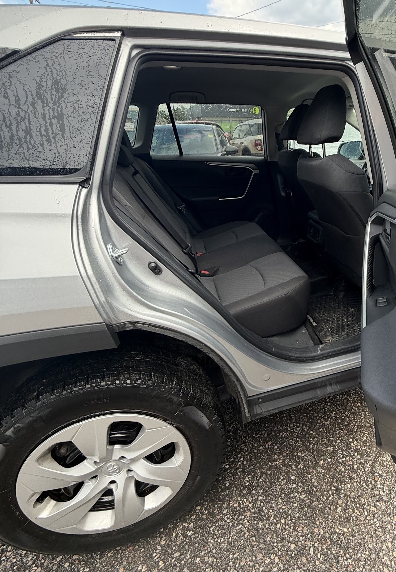 2025 Toyota RAV4 — photo 24 of 47