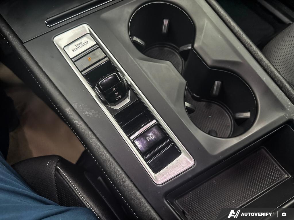 2024 Volkswagen Atlas — photo 18 of 25