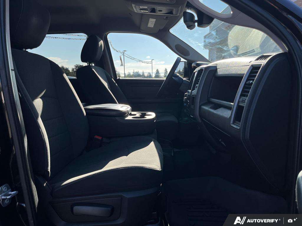 2022 Ram 1500 Classic Crew Cab — photo 22 of 25
