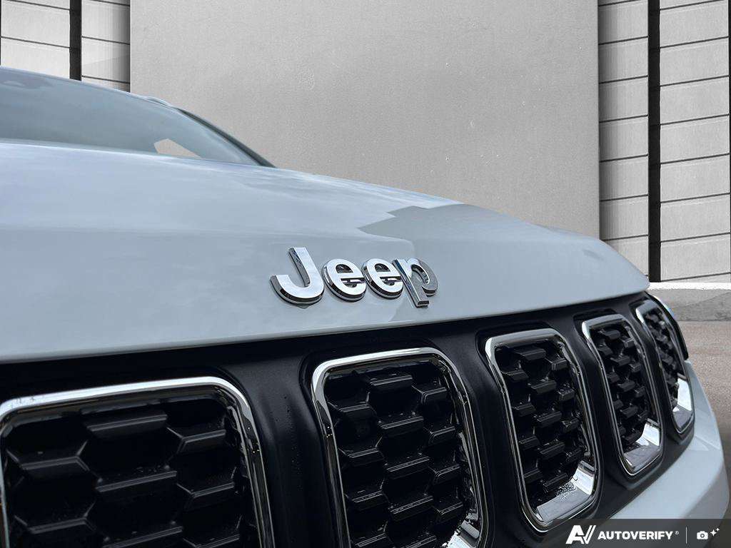 2025 Jeep Compass — photo 10 of 25
