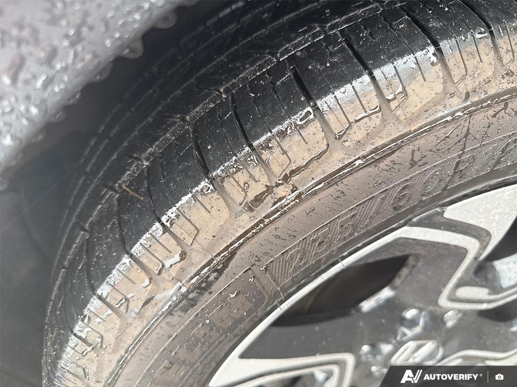 2017 Honda CR-V — photo 7 of 25