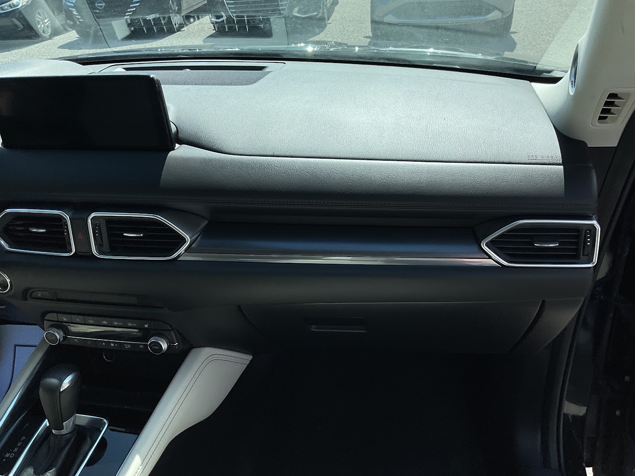 2025 Mazda CX-5 — photo 21 of 33