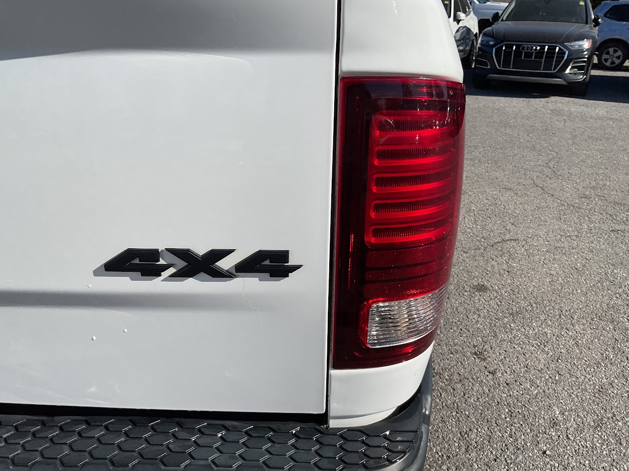 2020 Ram 1500 Classic — photo 21 of 34