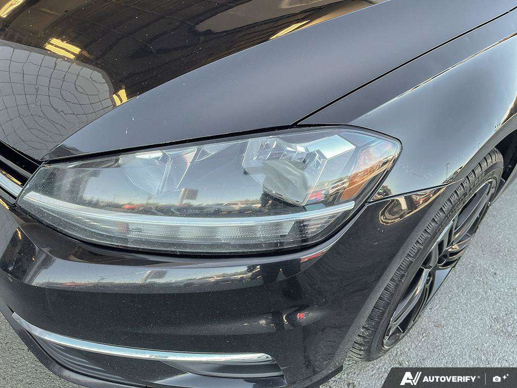 2019 Volkswagen Golf SportWagen — photo 10 of 25