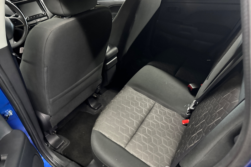 2026 Mitsubishi RVR — photo 12 of 32