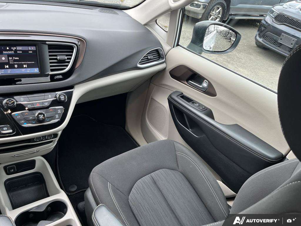 2024 Chrysler Grand Caravan — photo 25 of 25