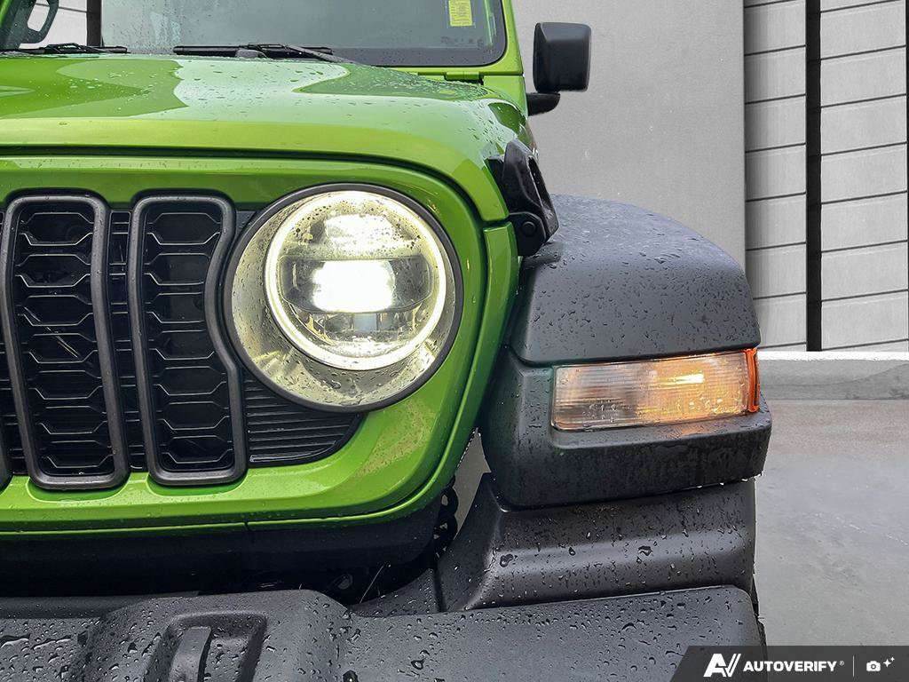 2025 Jeep Wrangler — photo 8 of 25